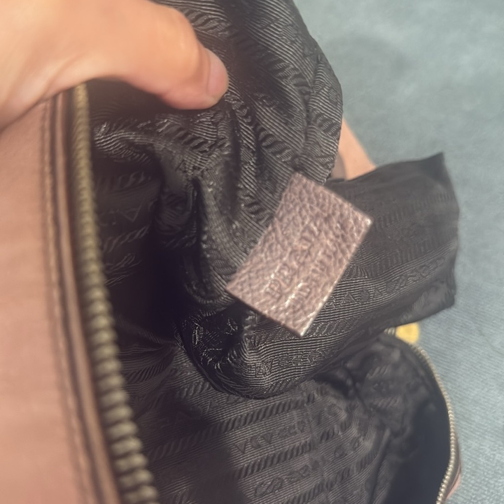Prada bag - Picture 10 of 11